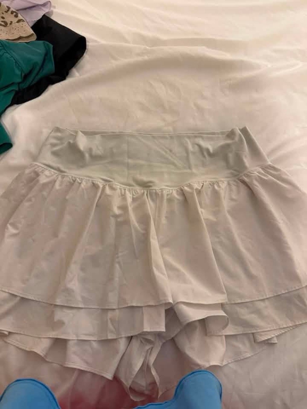 aerie white flowy shorts